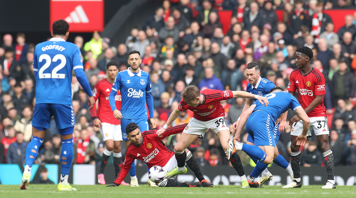 赛季末轮战绩分高下，球队奋力争胜(1516赛季nba球队战绩)